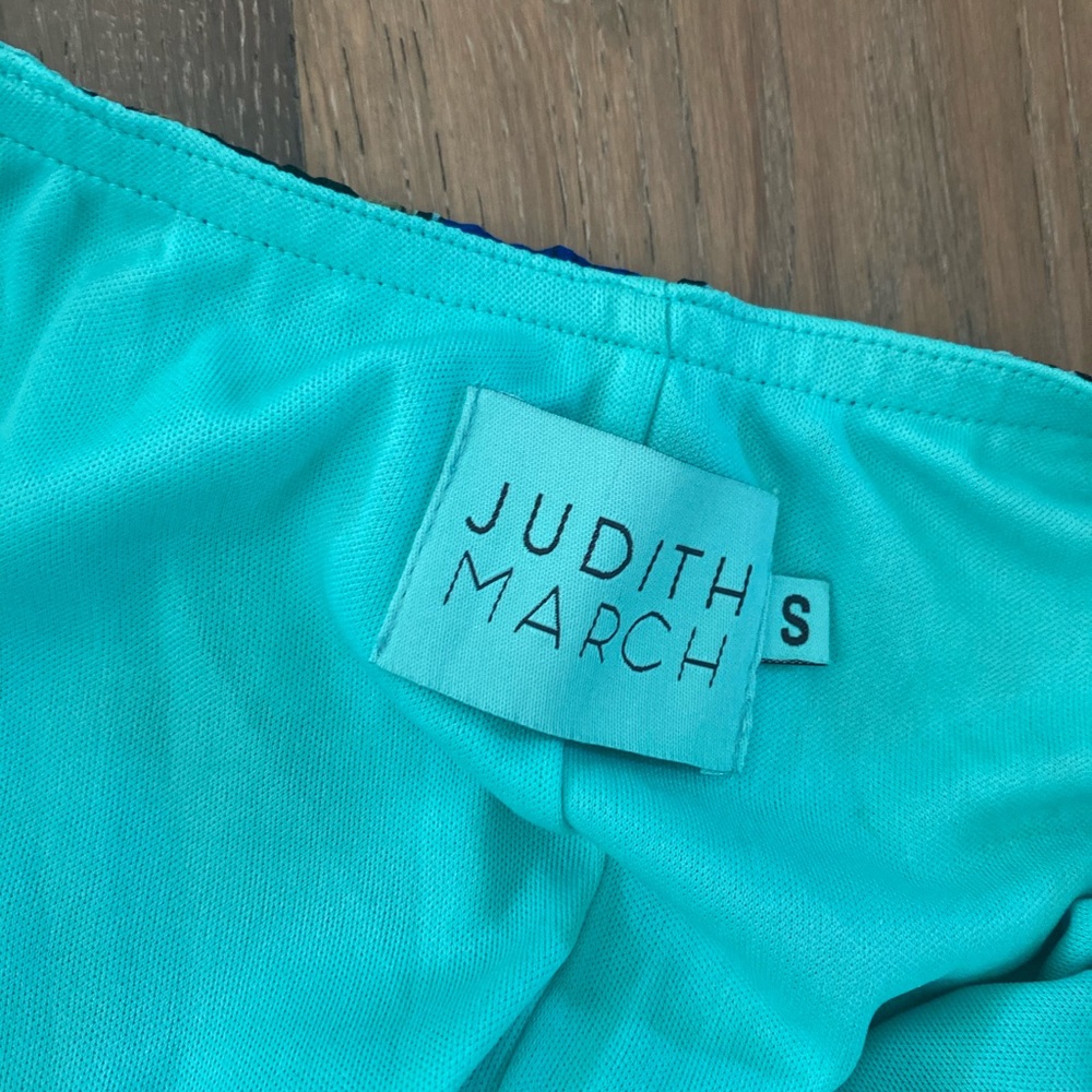 Small - Picture 3 of 4